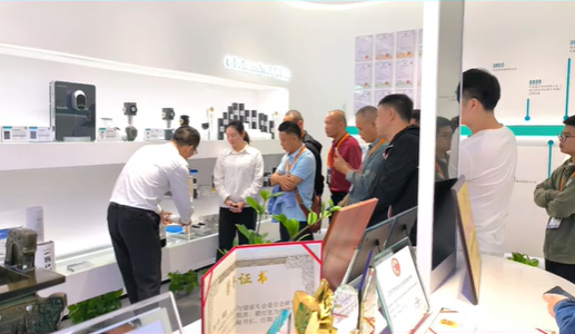 净水器代理怎么选品牌？看加盟政策，更要看厂家综合实力
